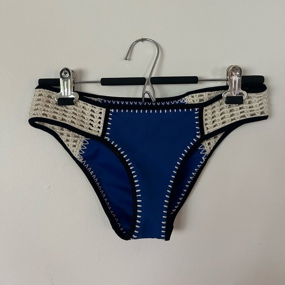 NWOT Size 34C Victoria’s Secret Strapless Bikini Top & Size Small Bikini Bottom - Picture 2 of 13